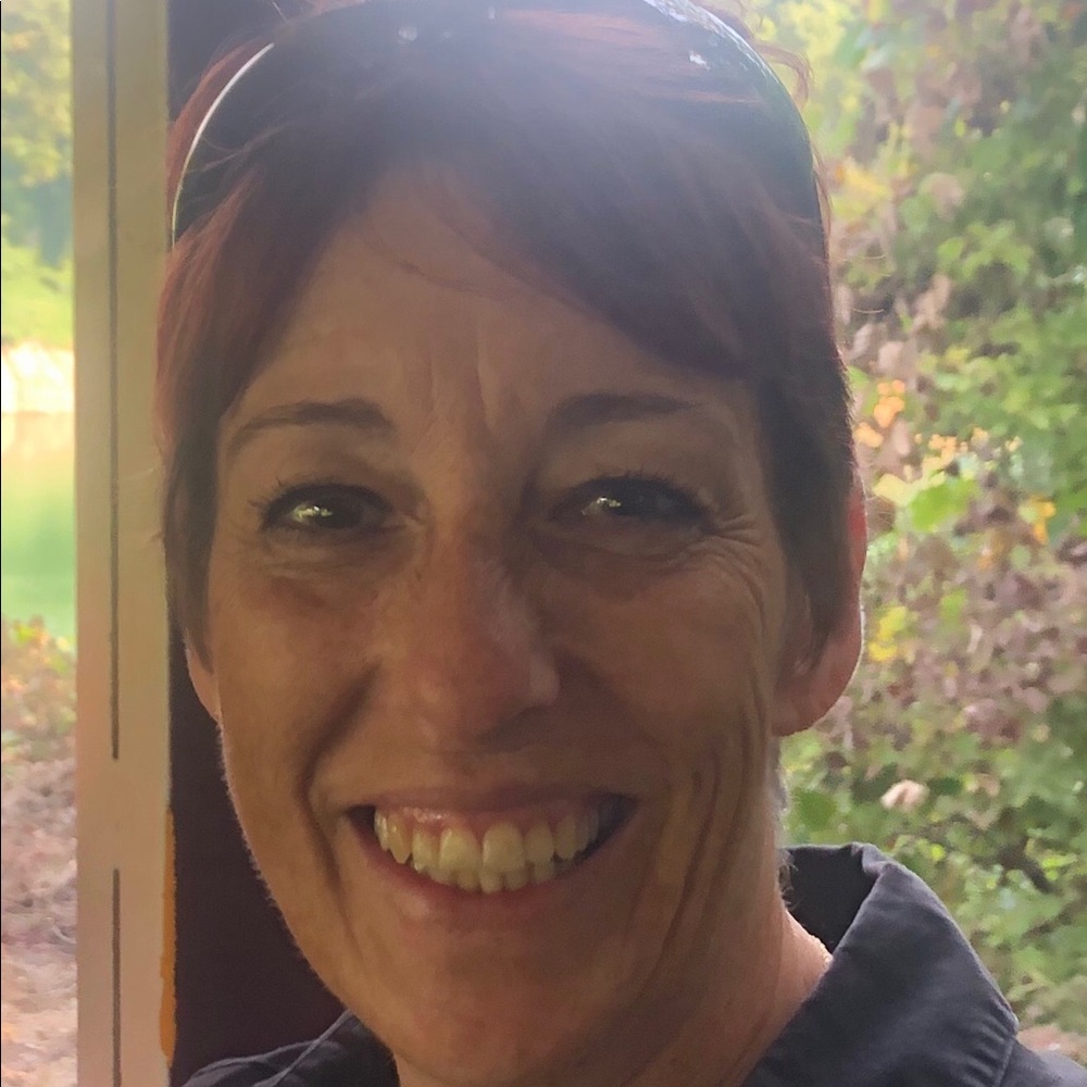 Meet your Posher, Debbi